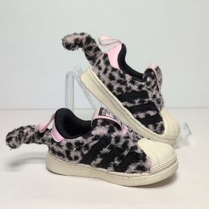 Adidas Kitty Cat Leopard Print slip on Sneakers - Black and Pink toddler size 4